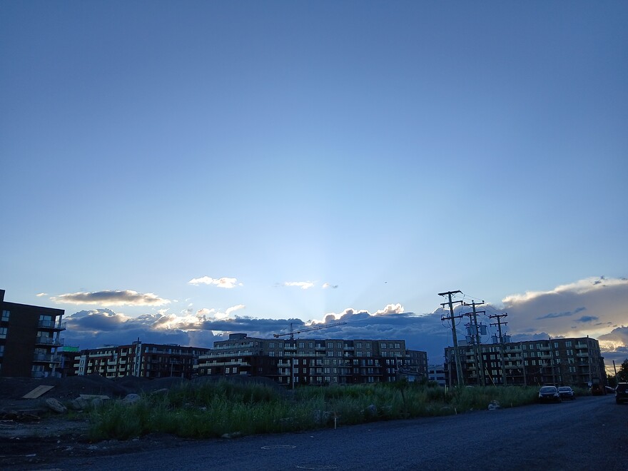 20250825_190240