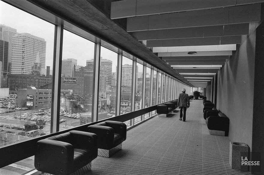 06M_P833S5D1983-0176_026