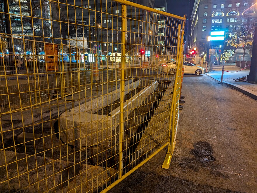 PXL_20241128_023806118