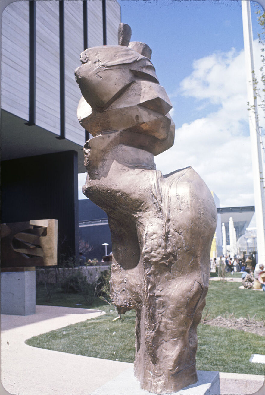 06M_P586S1SS1D1967-036_001