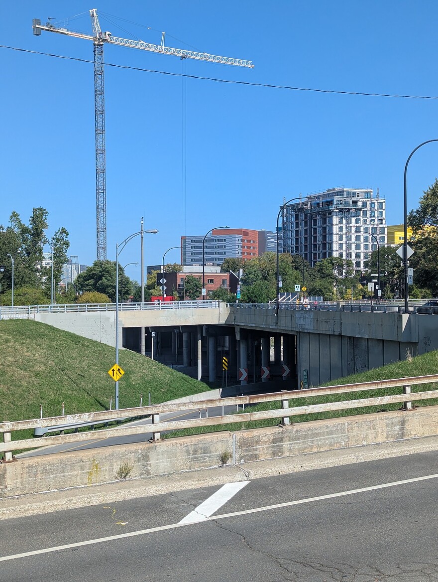 PXL_20250916_174452380