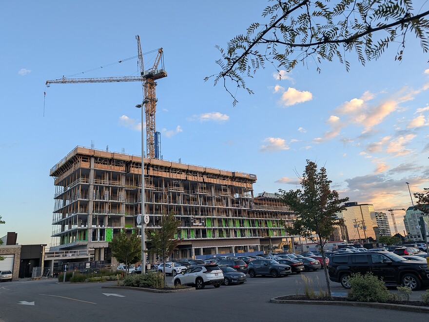 PXL_20250903_230532184