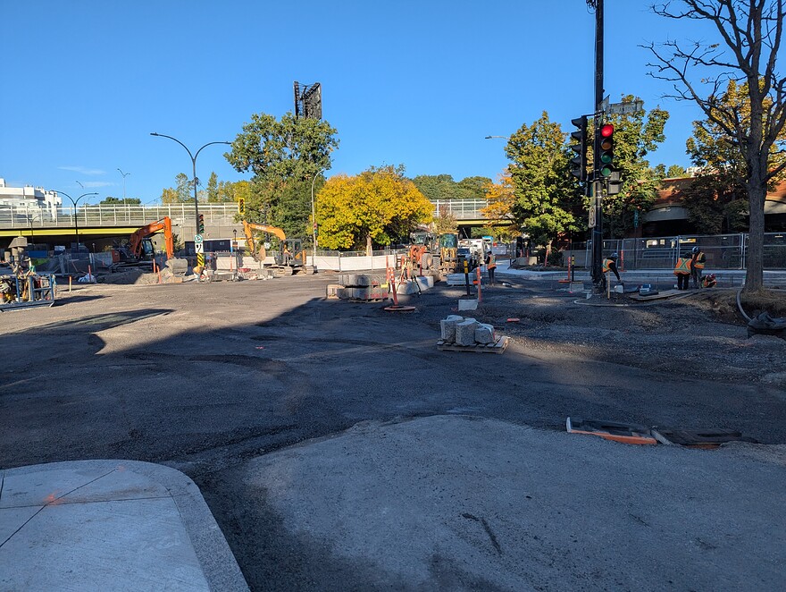 PXL_20251003_122410061