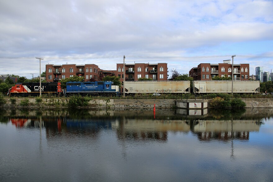 E315BBC0-3DF2-4ED3-8190-1CE4B05EA438_1_201_a