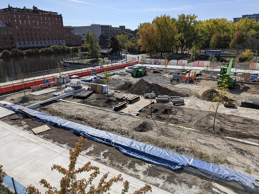 PXL_20251004_171028484