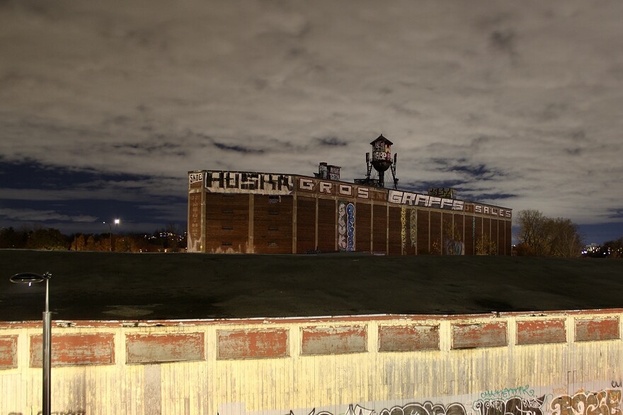 59A8A38E-EEBA-4072-A78F-42801F9DAF4D_1_102_a