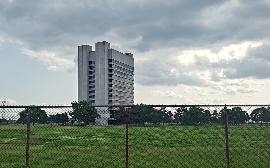 fe29f7b9-9b6c-45ba-824a-85f7a8cdf1ae~1