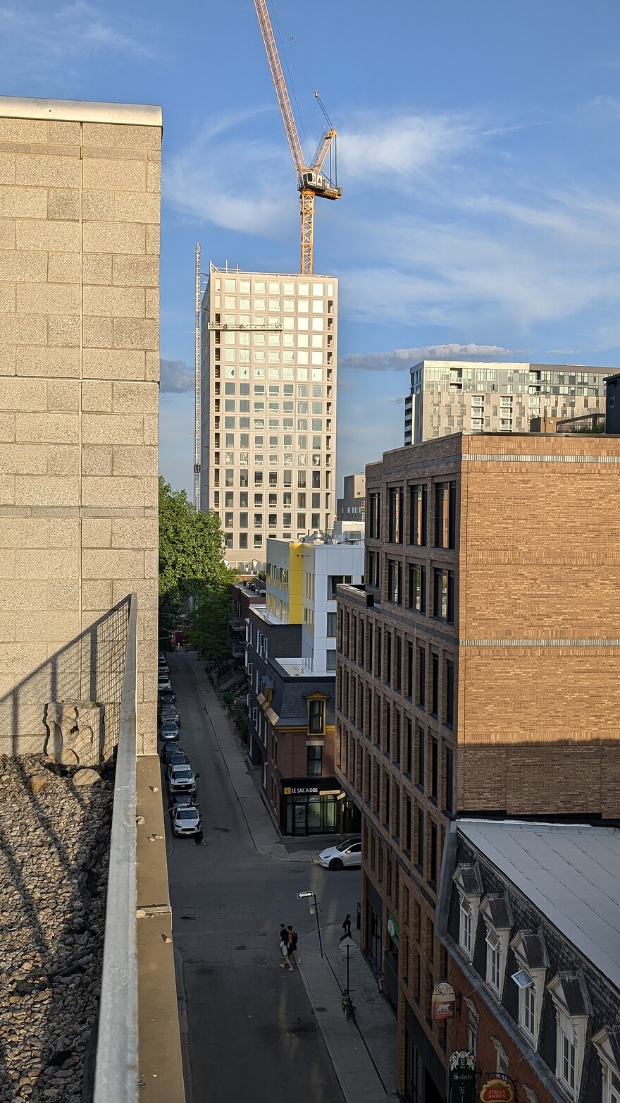 PXL_20250528_232527771