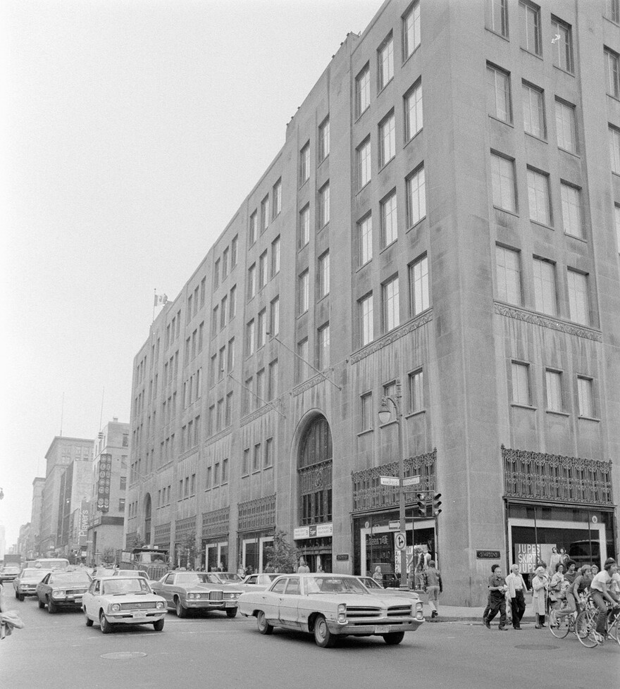 06M_P833S5D1974-0369_0003