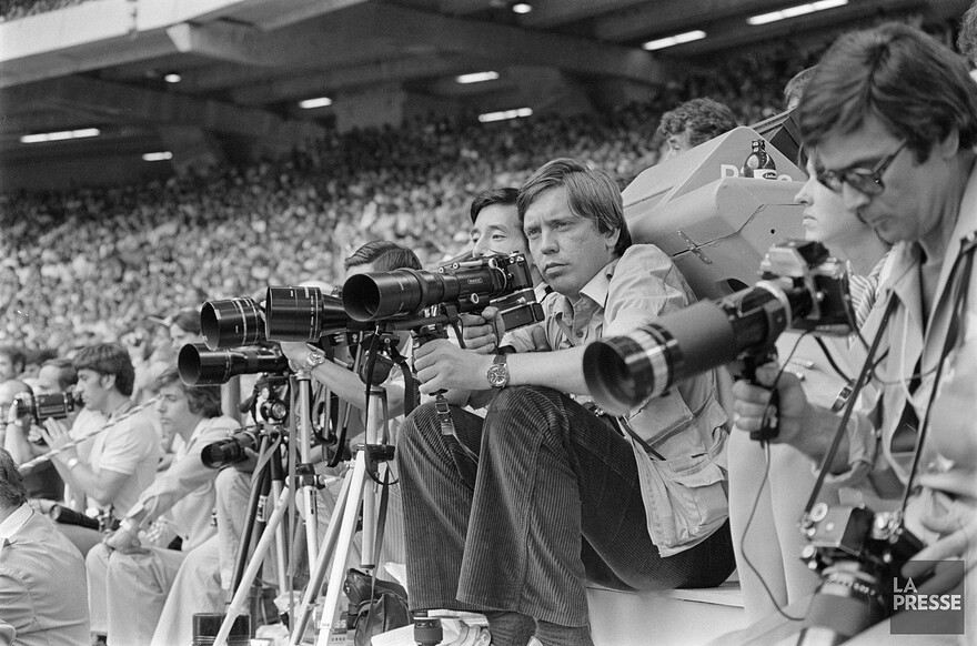 06M_P833S5D1976-0295_003