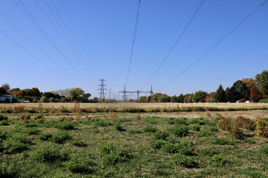 9C3FCE34-C3F2-425D-BDEC-F1E84B3C7826_1_201_a