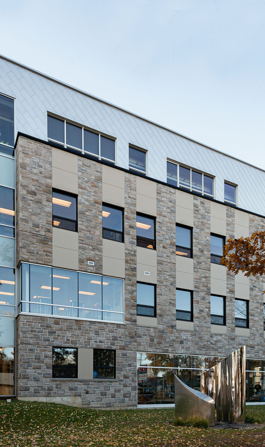 bergeron-thouin-associes-realisation-education-cegep-lassomption-01