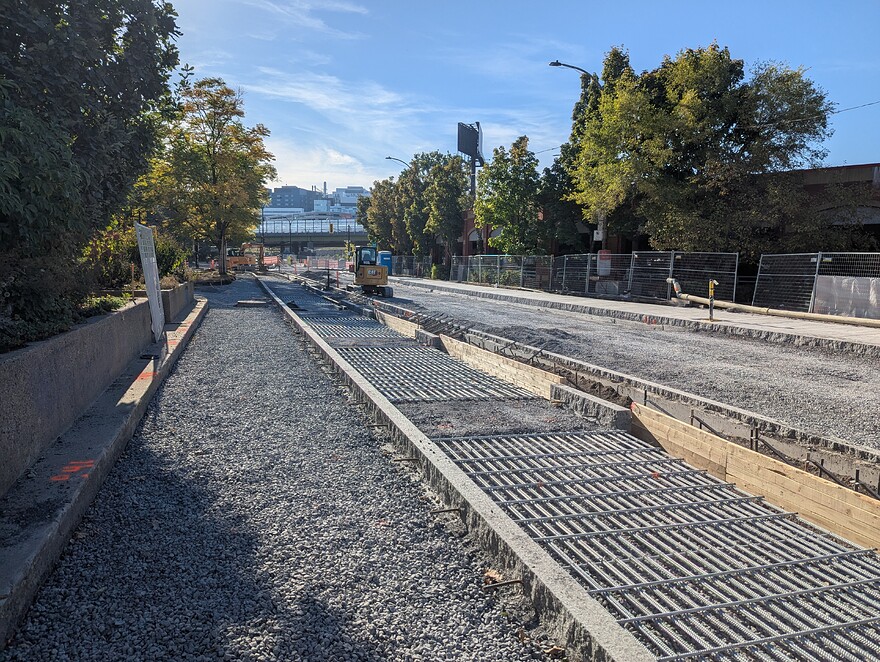 PXL_20251004_194844829