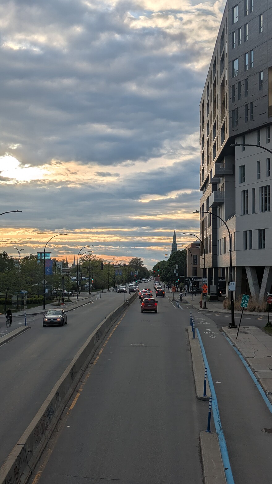 PXL_20250525_232817010.MP