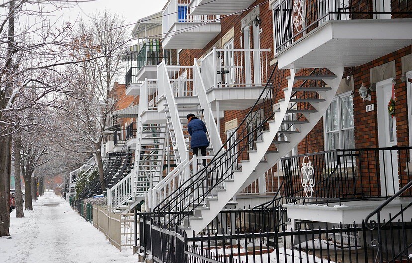 La Ville de Montréal fait état d’un taux d’inoccupation de 1 à 2,2 % des logements dont le loyer est inférieur à 1000 $, un pourcentage qui grimpe à 6,7 % pour les appartements loués pour plus de 1000 $ par mois.