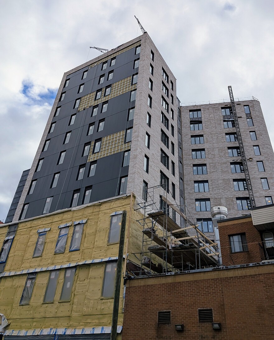 PXL_20251102_175714281