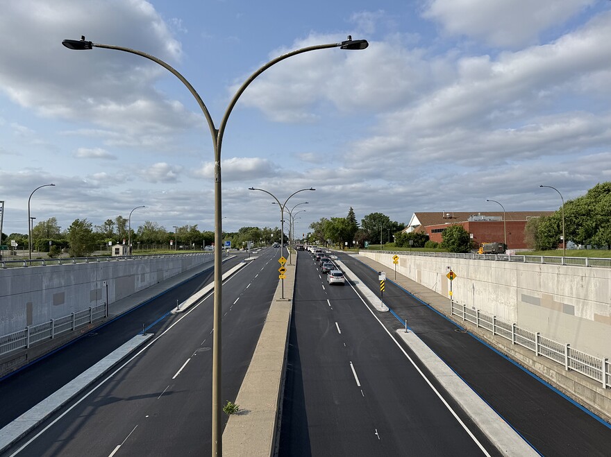 Henri-Bourassa / Pont ferroviaire du CPKC, vue vers l'est