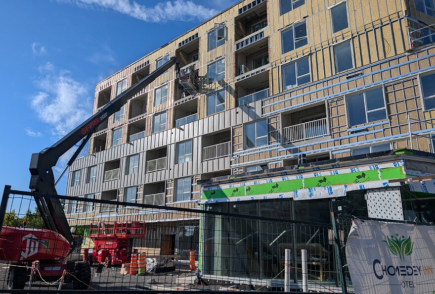 PXL_20250903_125235213.MP