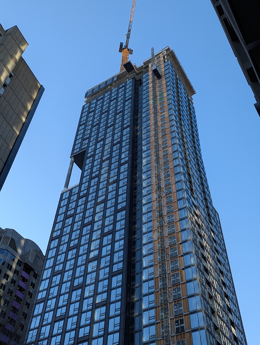 PXL_20250124_200124405