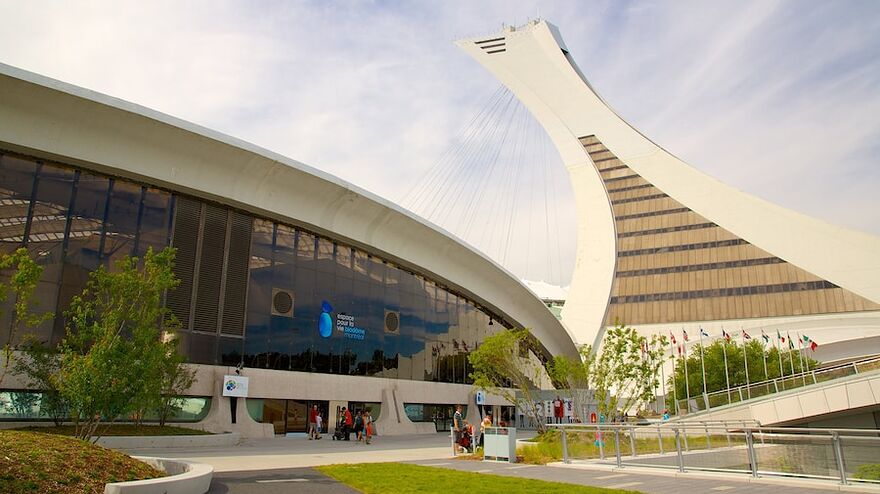 Biodôme de Montréal qui includes architecture moderne
