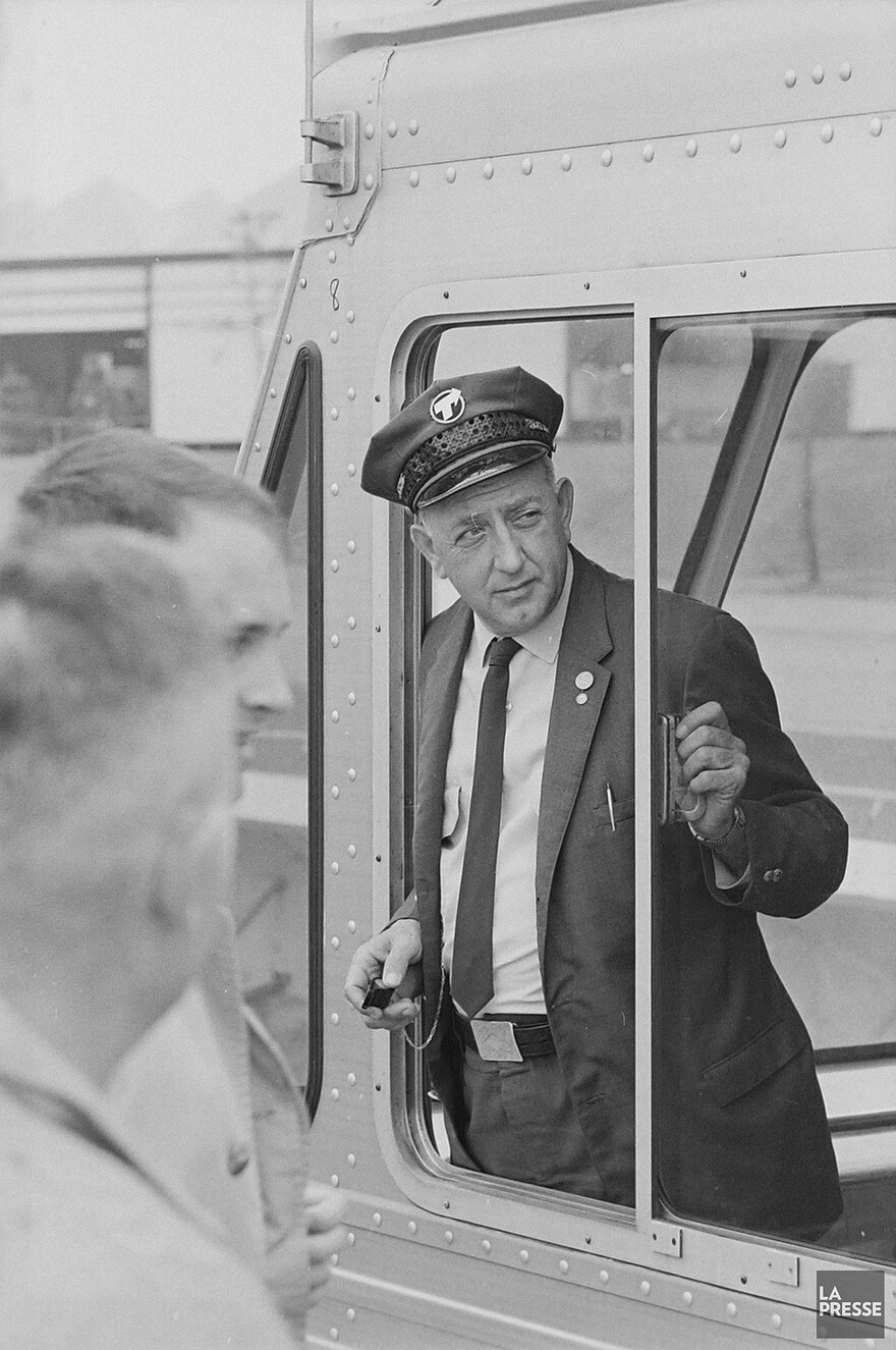 06M_P833S5D1967-0485_053f