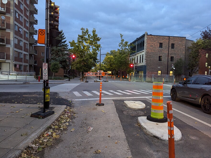 Saint-Jacques / Lenoir 👁️➡️ Est