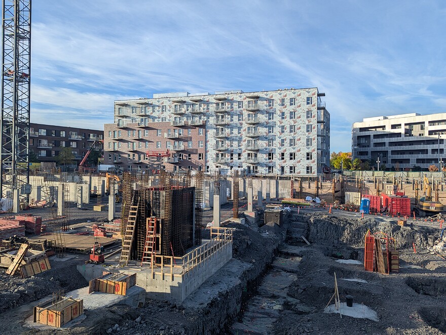 PXL_20250924_212534845