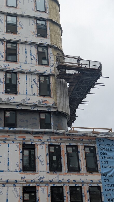 PXL_20250923_161312272