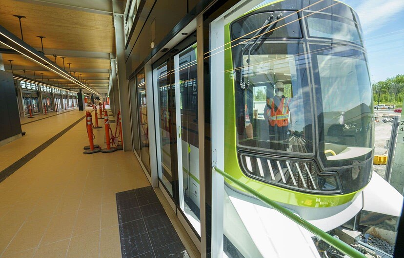 La Ville vise à «relier chacun des secteurs de part et d’autre du tracé» du projet de train léger, qui comptera 19 stations sur l’île de Montréal, en y offrant des options de déplacements à pied et à vélo.