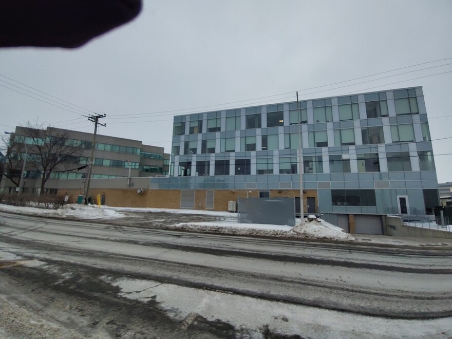 IMG_20250202_152856401_BURST000_COVER