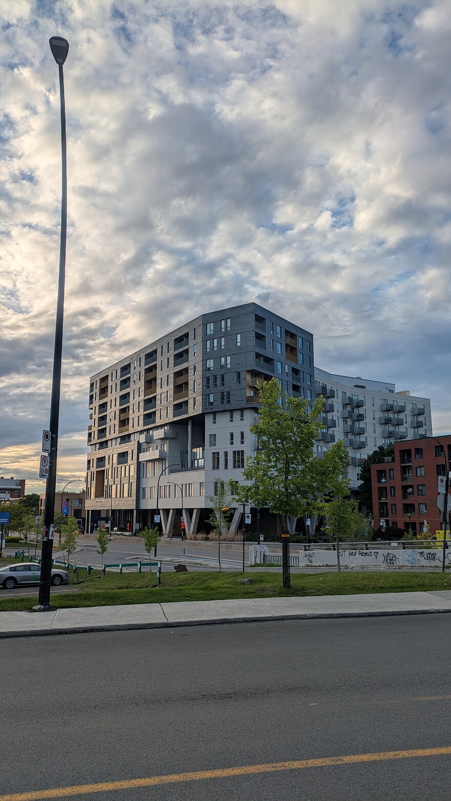 PXL_20250525_232632330