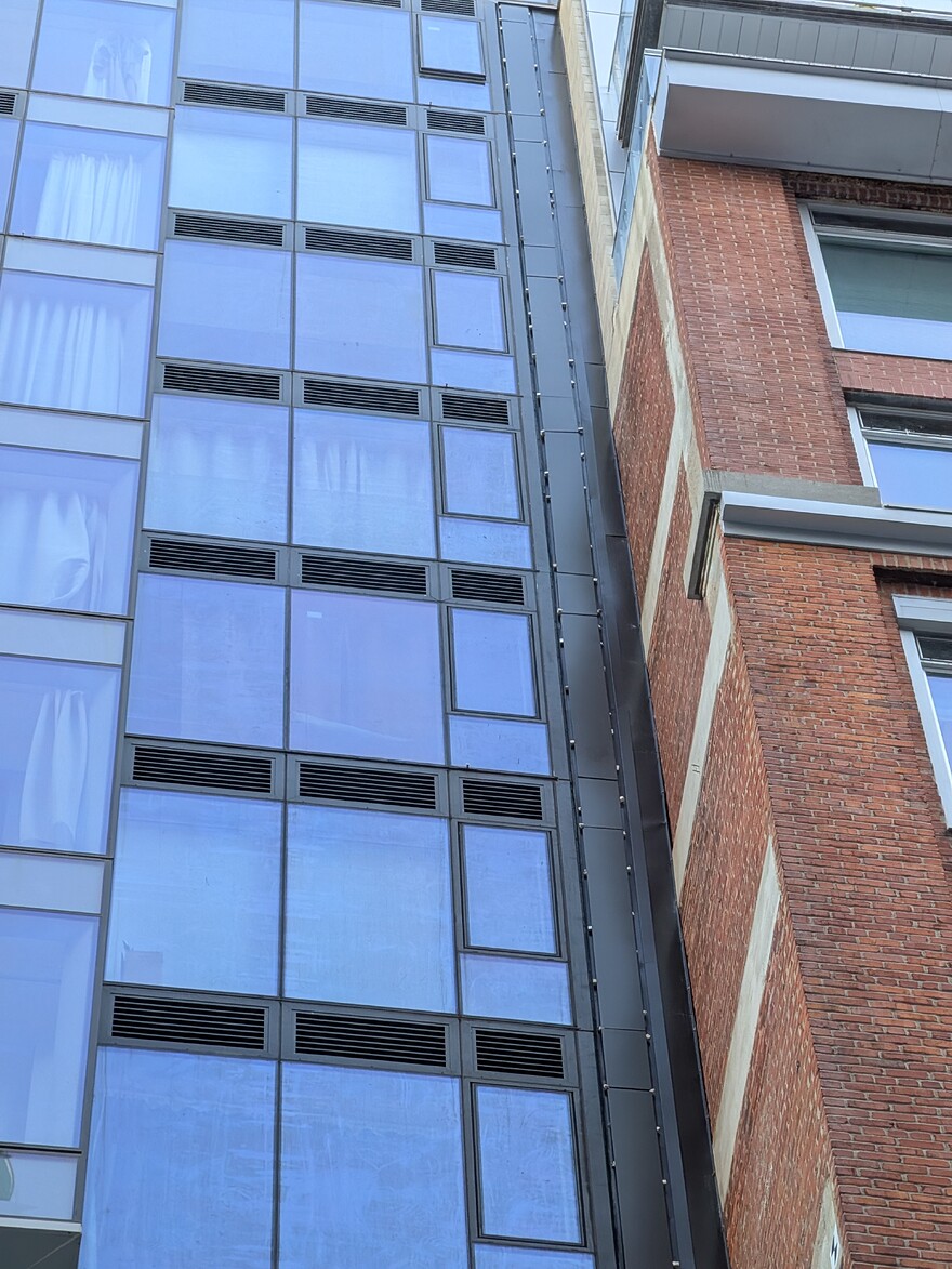 PXL_20250120_202947784