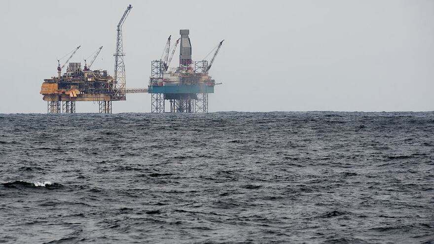 Une plateforme de forage de la pétrolière Total en mer du Nord, en Europe