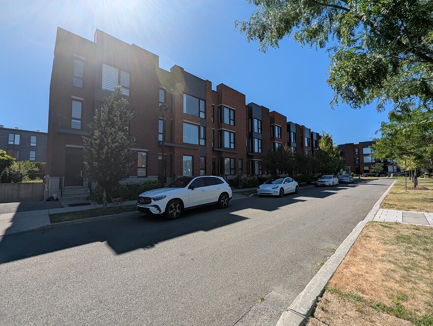 PXL_20250815_190003289