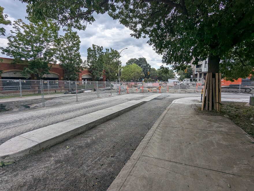 PXL_20250828_201439933