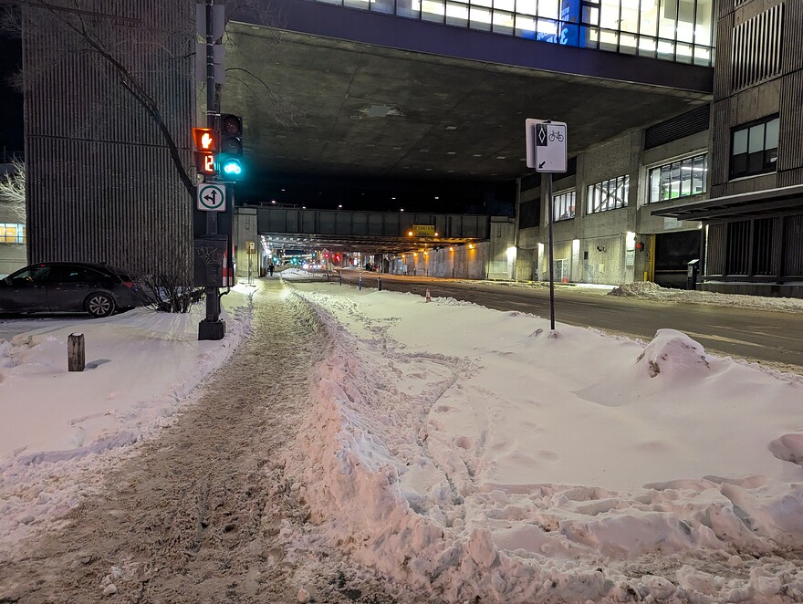 PXL_20250215_033906409