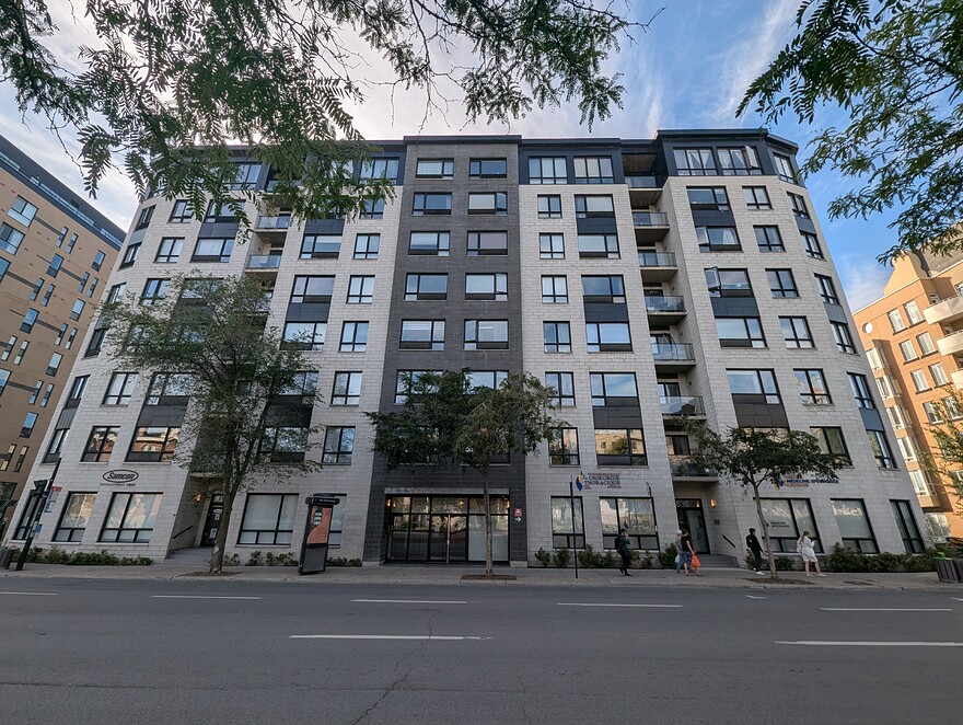 PXL_20250818_212625913