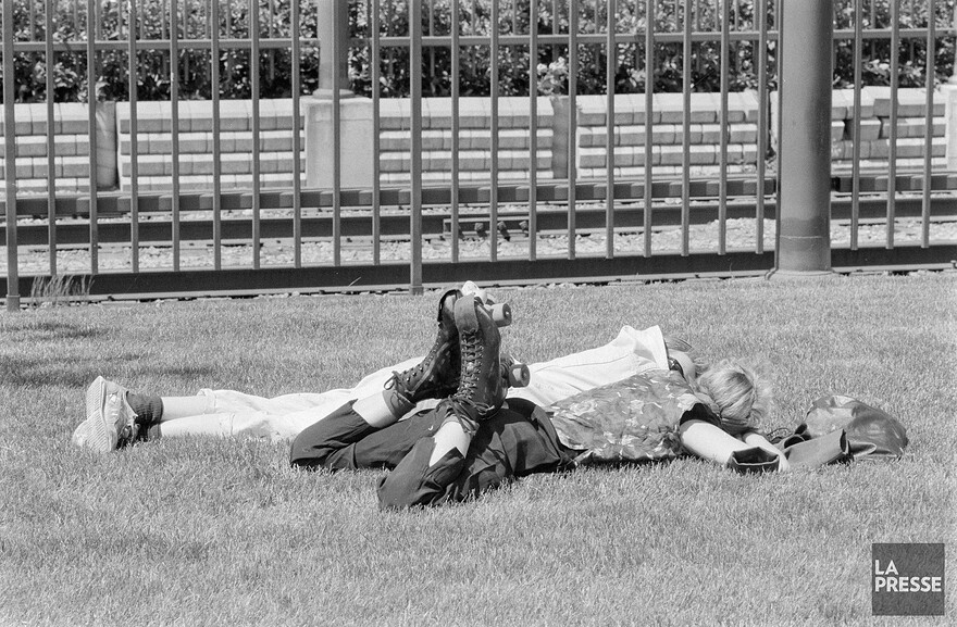 06M_P833S5D1987-0190_003