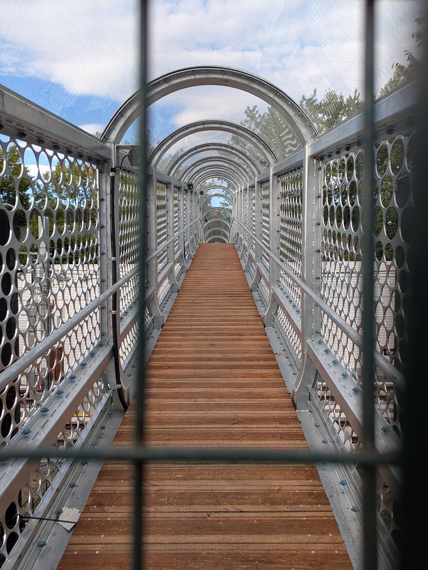 PXL_20250913_211729487