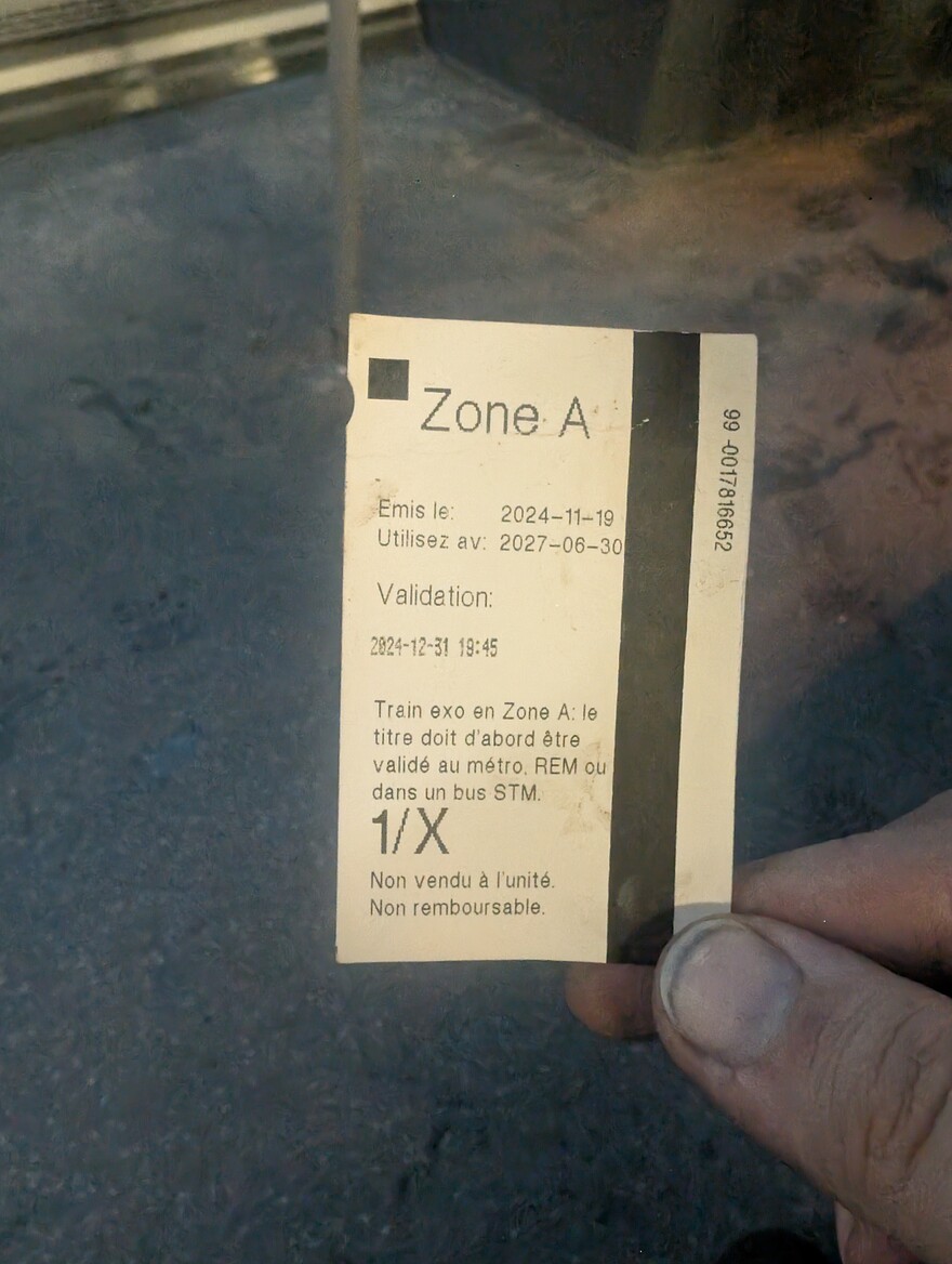 PXL_20250101_234333751
