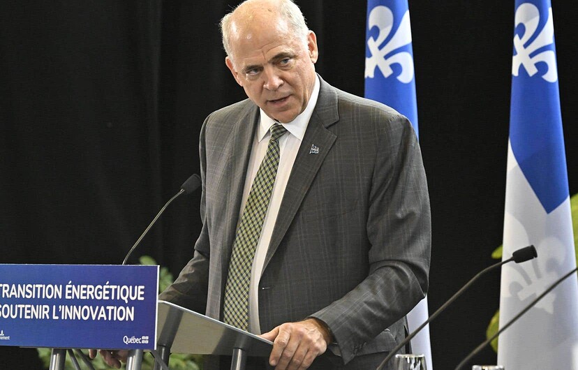 Le ministre de l’Économie et de l’Énergie, Pierre Fitzgibbon, a affirmé qu’il ne sait « pas réellement » quelle sera la proportion d’hydrogène vert nécessaire pour atteindre l’objectif de carboneutralité au Québec d’ici 2050.