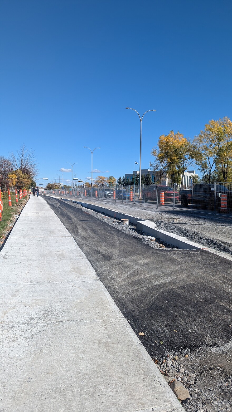 PXL_20251009_165443131