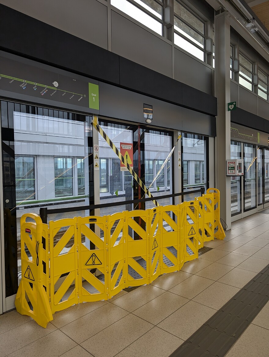 PXL_20251115_193523452.RAW-01.COVER