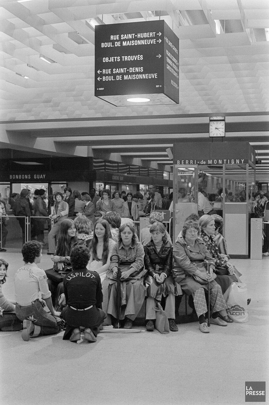 06M_P833S5D1977-0359_009