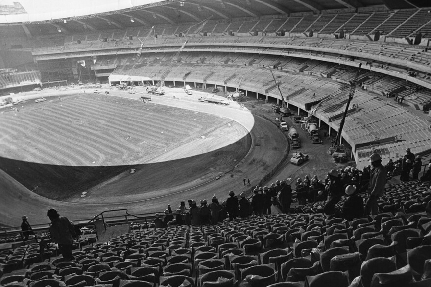 Le chantier du Stade olympique, en mai 1976