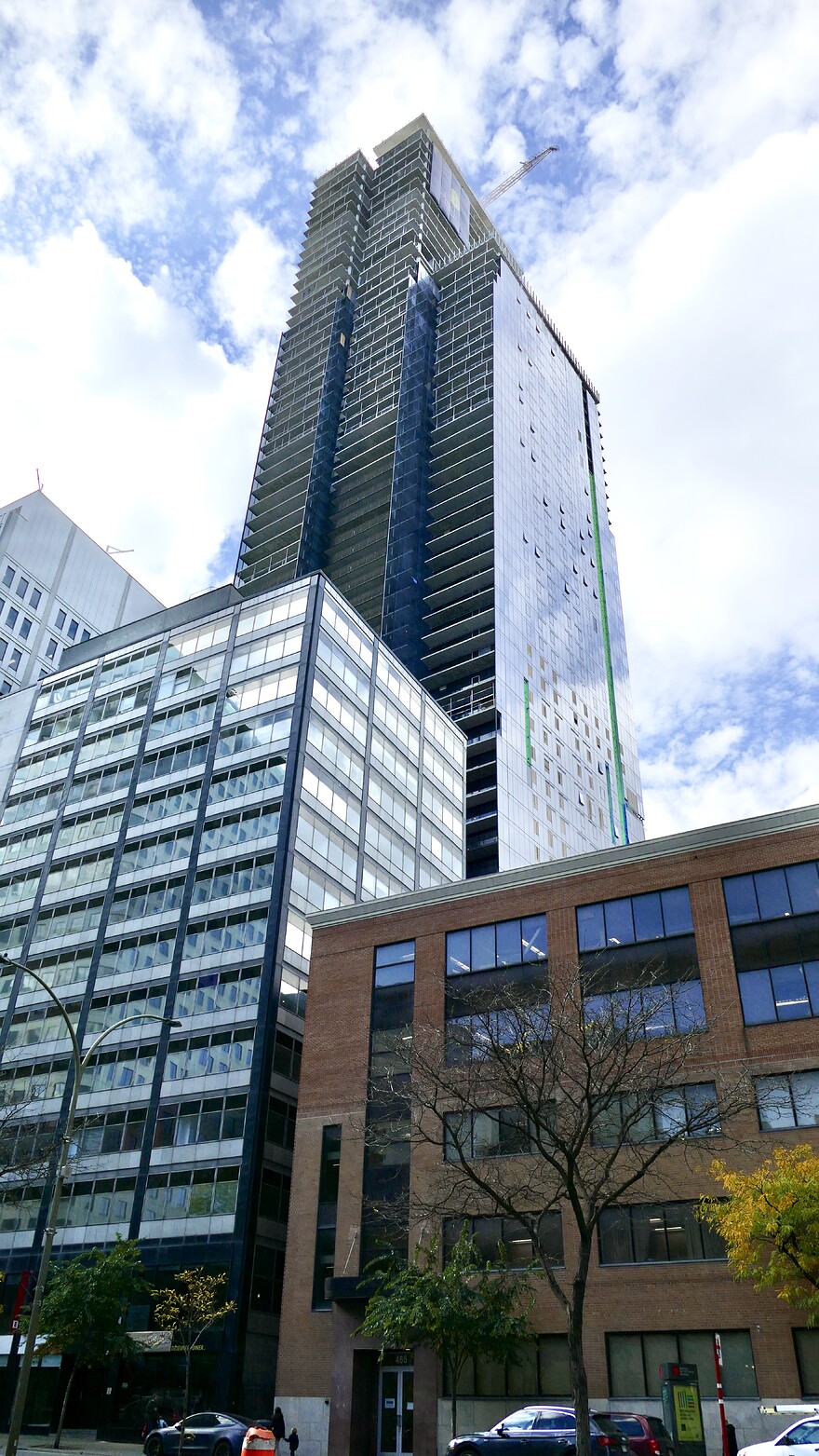 P2210690