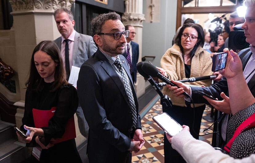 «Une fois que nous aurons choisi notre partenaire, nous allons déterminer quel sera l’itinéraire, quelle sera la vitesse», a déclaré le ministre des Transports, Omar Alghabra (en photo), à une question du «Devoir», en point de presse, mercredi.