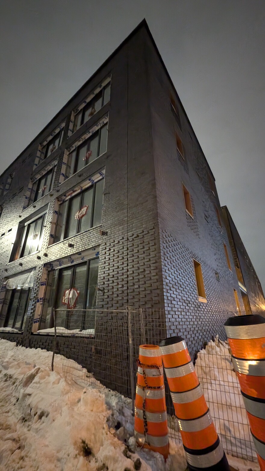 PXL_20250223_000638257