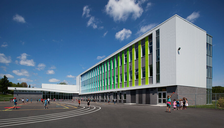 bergeron-thouin-associes-realisation-education-ecole-primaire-aux-couleurs-du-savoir-03