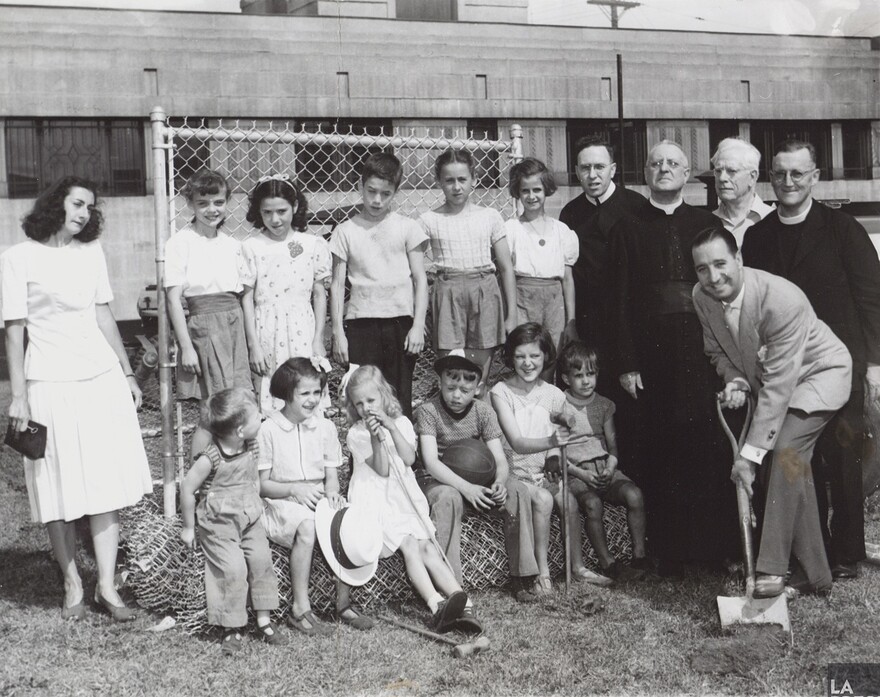 06M_P833S3D1015_0001_1